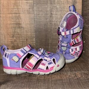 KEEN shoes-size 8 toddler